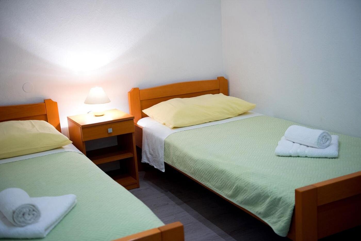 Apartments And Rooms Robi 珀德垂那 外观 照片
