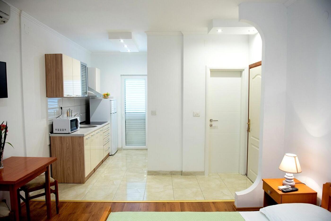 Apartments And Rooms Robi 珀德垂那 外观 照片